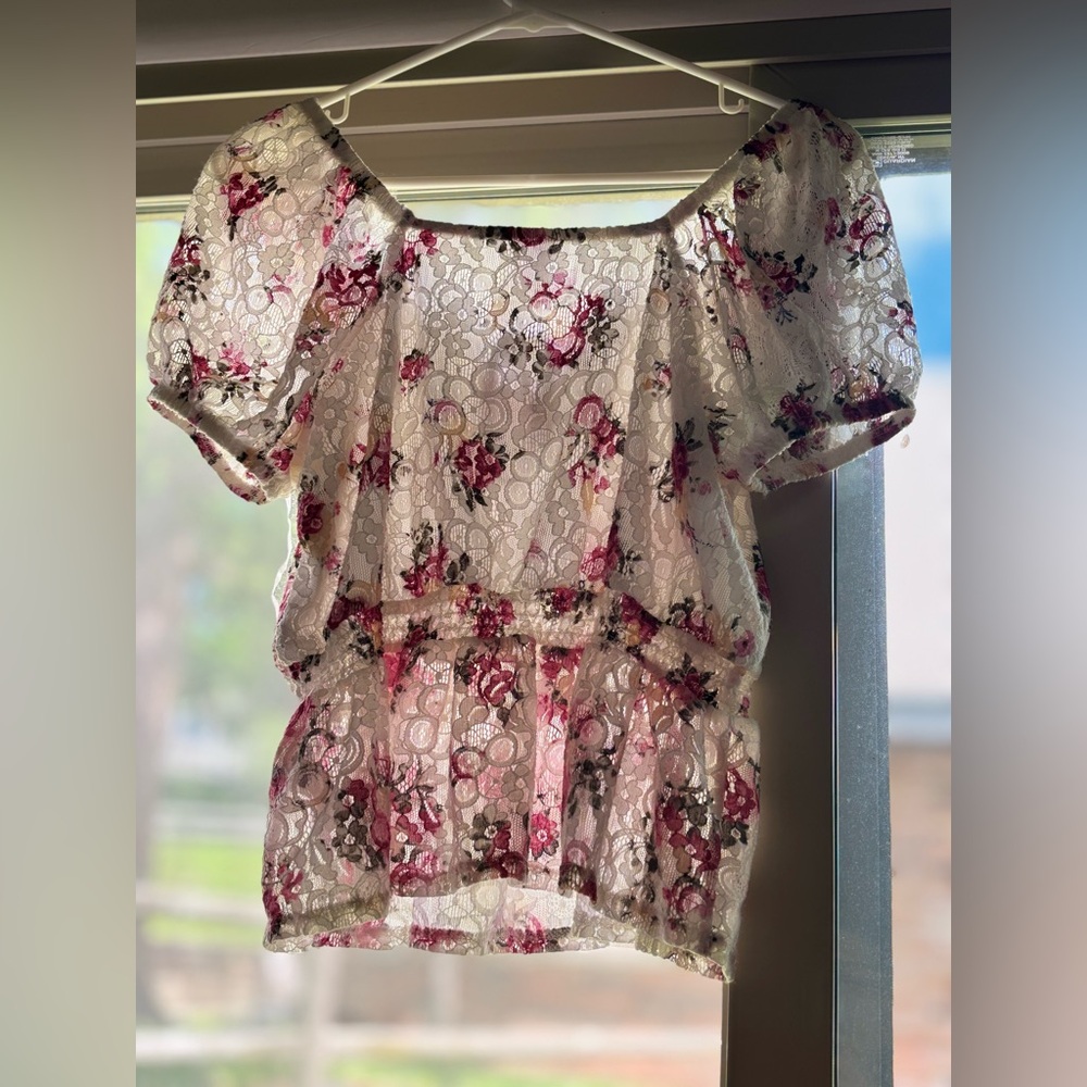 Girl’s top